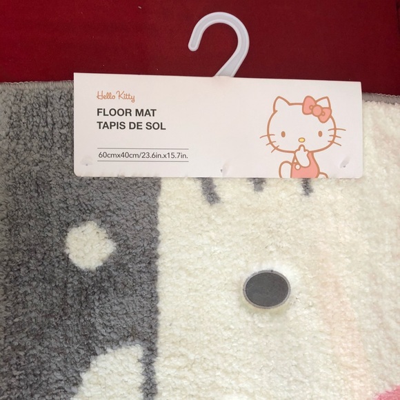 Hello Kitty Floor Mat - Picture 3 of 3